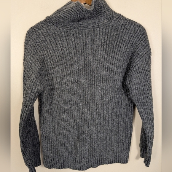 Talbots Gray Knit Acrylic Wool Nylon V Neck Pullover Sweater - Picture 5 of 6